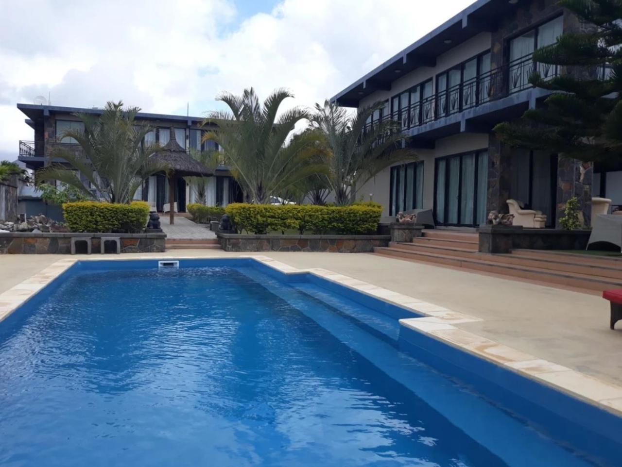Villas Rocher Grand Bay Εξωτερικό φωτογραφία